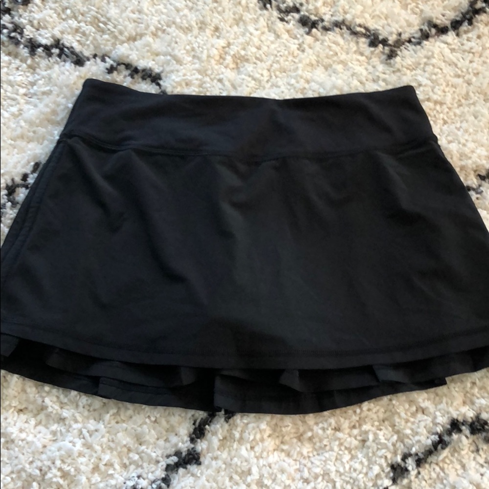 Lululemon run chase me skirt